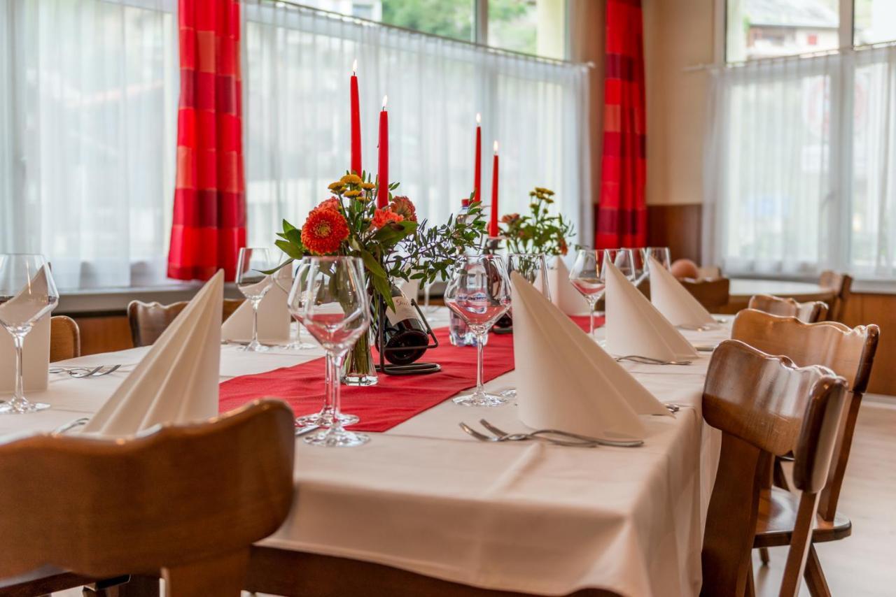Hotel Du Pont Gampel-Bratsch Ngoại thất bức ảnh