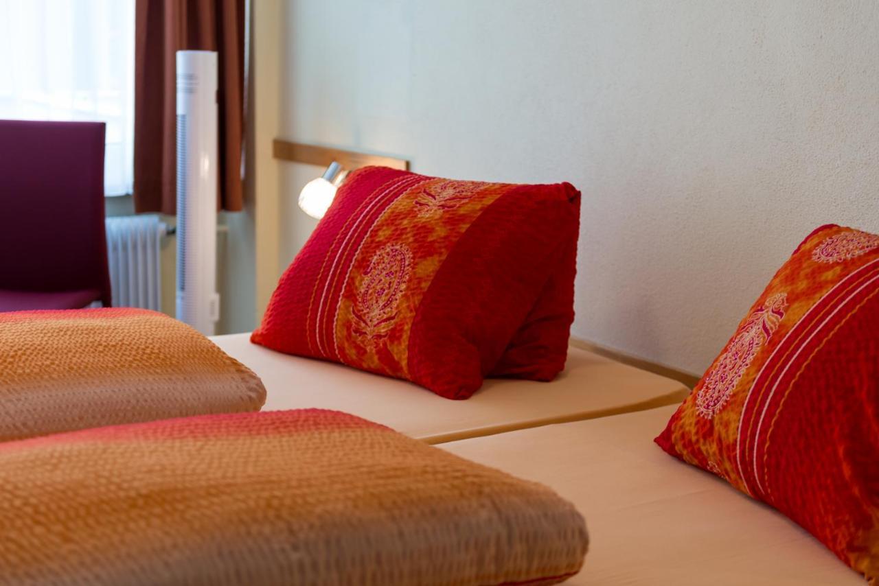 Hotel Du Pont Gampel-Bratsch Ngoại thất bức ảnh